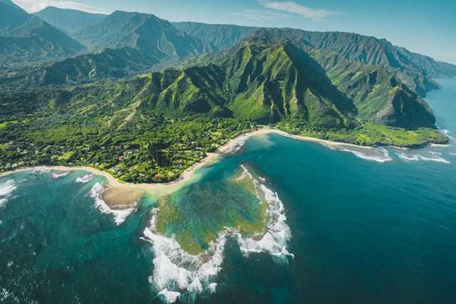 Rivermate | Employer's Guide to Hiring Employees in Hawaii