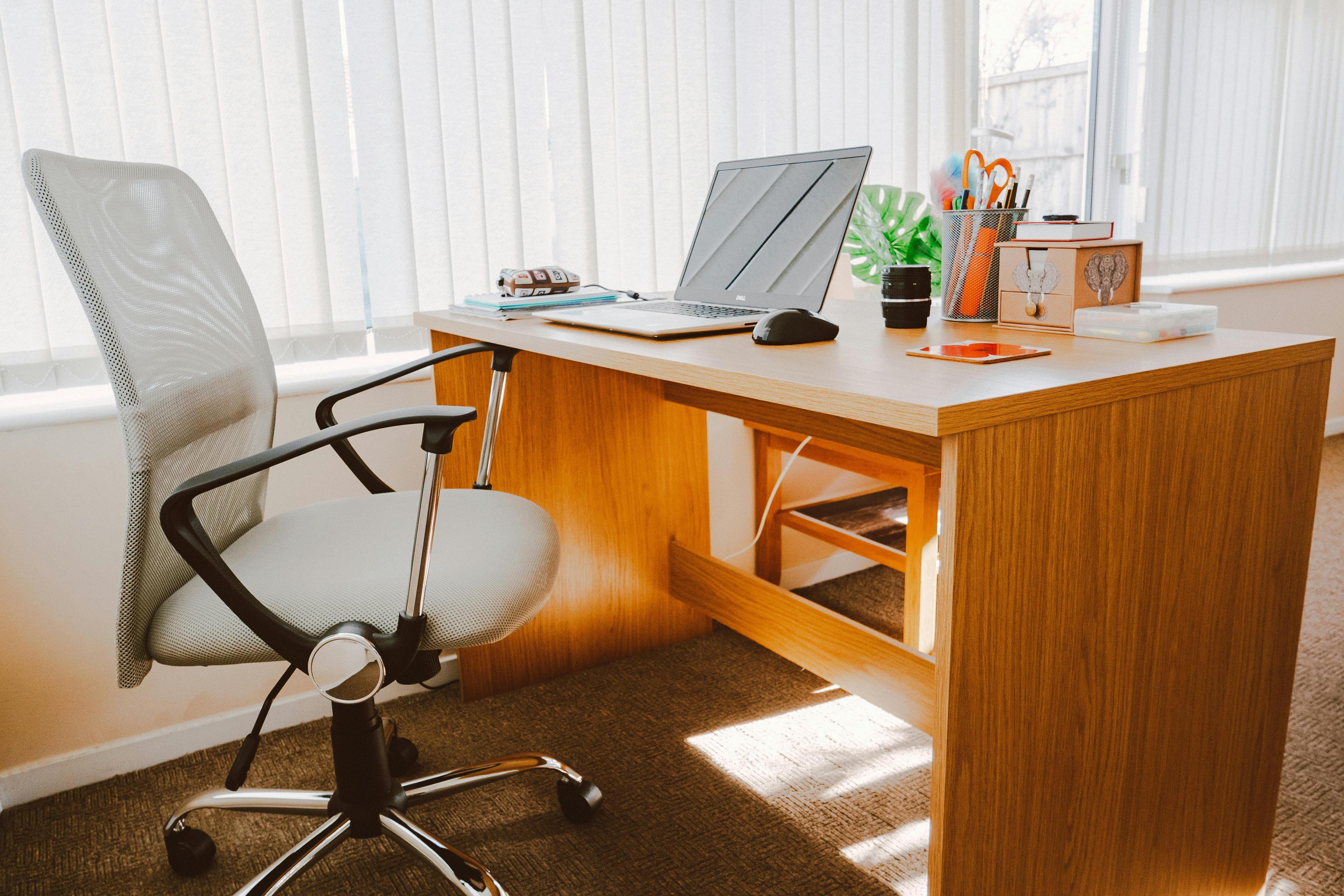 Rivermate | Guía para Crear y Mantener un Espacio de Trabajo en Casa Productivo