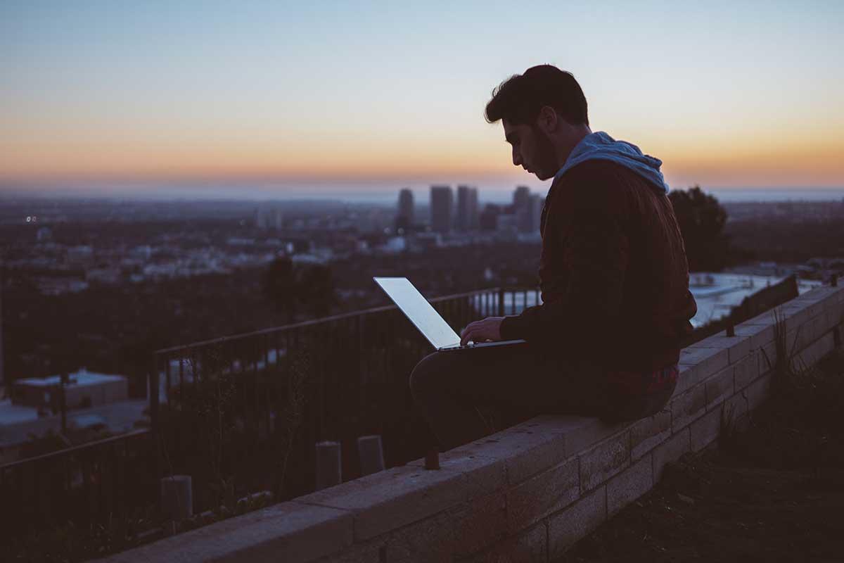 Rivermate | 10 avantages d'embaucher des travailleurs à distance en 2025